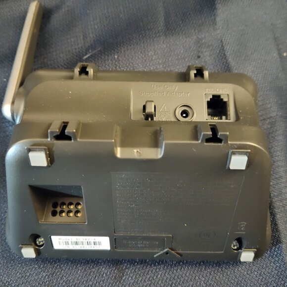 AT&T BL102 -3 Cordless Phone Answering System - 3 Handsets Intercom USA - Picture 5 of 5